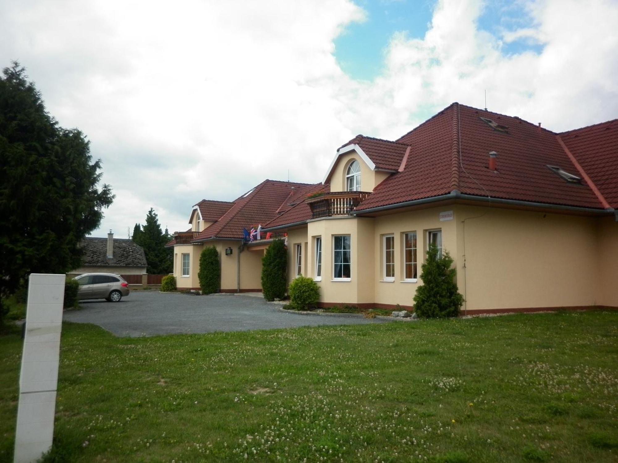 Hotel Aldo Uničov Kültér fotó